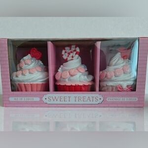 NEW Valentine's Day Decor Faux Frosted Cupcakes